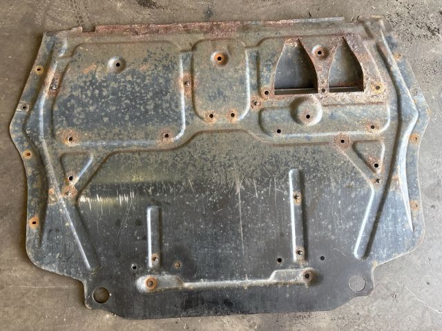 bontott VW TOURAN Alsó Motorburkolat