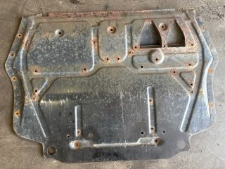 bontott VW TOURAN Alsó Motorburkolat