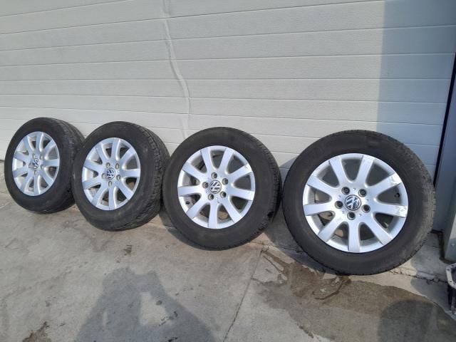 bontott VW TOURAN Alufelni Szett Gumival