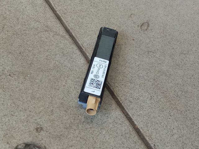 bontott VW TOURAN Antenna Erősítő