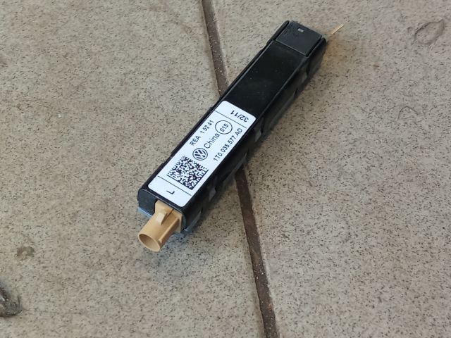 bontott VW TOURAN Antenna Erősítő
