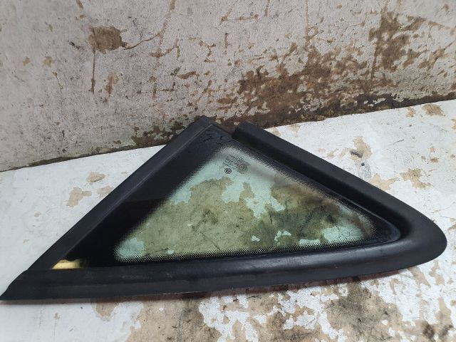 bontott VW TOURAN Bal A Oszlop Oldalablak Üveg