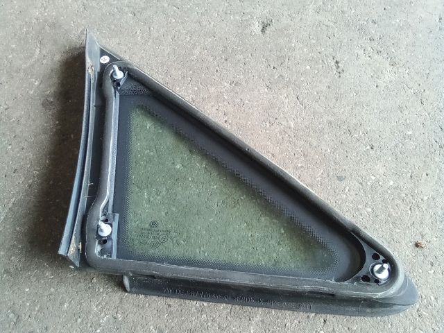 bontott VW TOURAN Bal A Oszlop Oldalablak Üveg