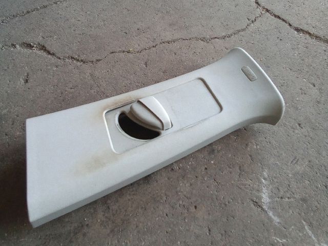 bontott VW TOURAN Bal B Oszlop Burkolat