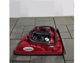 bontott VW TOURAN Bal Belső Hátsó Lámpa