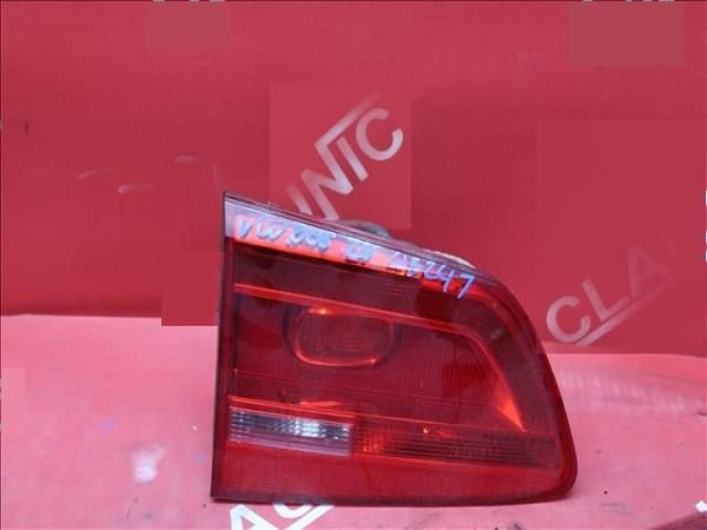 bontott VW TOURAN Bal Belső Hátsó Lámpa