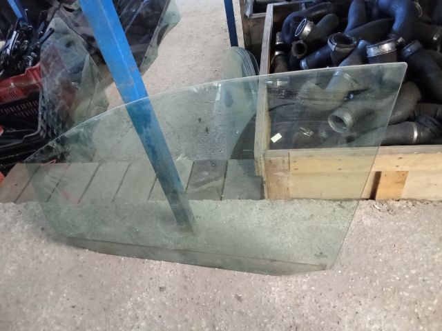 bontott VW TOURAN Bal első Ablak