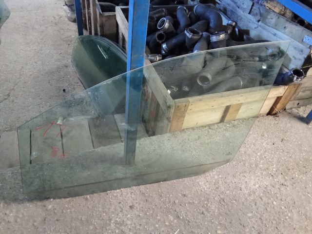 bontott VW TOURAN Bal első Ablak