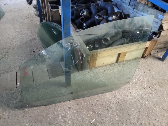 bontott VW TOURAN Bal első Ablak