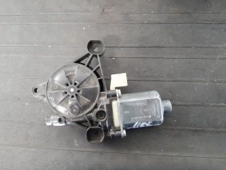 bontott VW TOURAN Bal első Ablakemelő Motor
