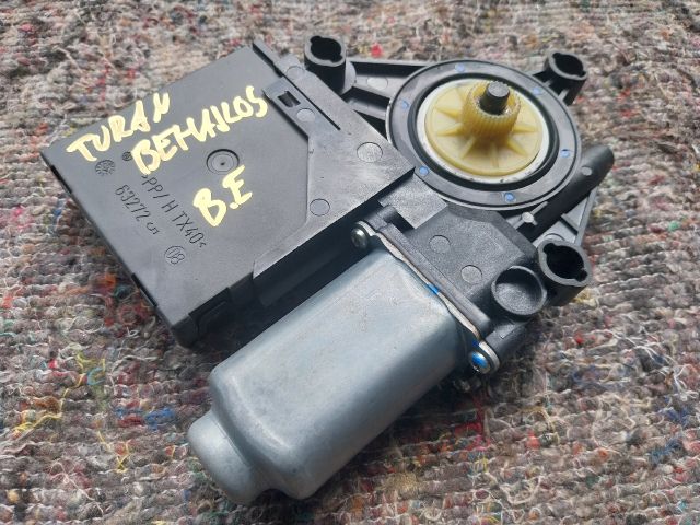 bontott VW TOURAN Bal első Ablakemelő Motor