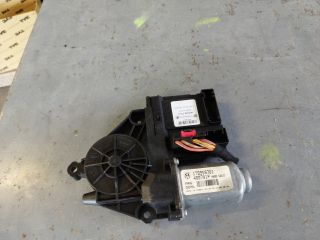 bontott VW TOURAN Bal első Ablakemelő Motor