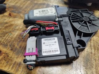 bontott VW TOURAN Bal első Ablakemelő Motor