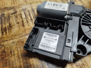 bontott VW TOURAN Bal első Ablakemelő Motor