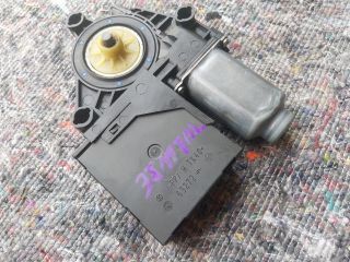 bontott VW TOURAN Bal első Ablakemelő Motor