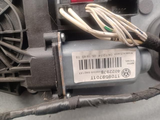 bontott VW TOURAN Bal első Ablakemelő Szerkezet (Elektromos)