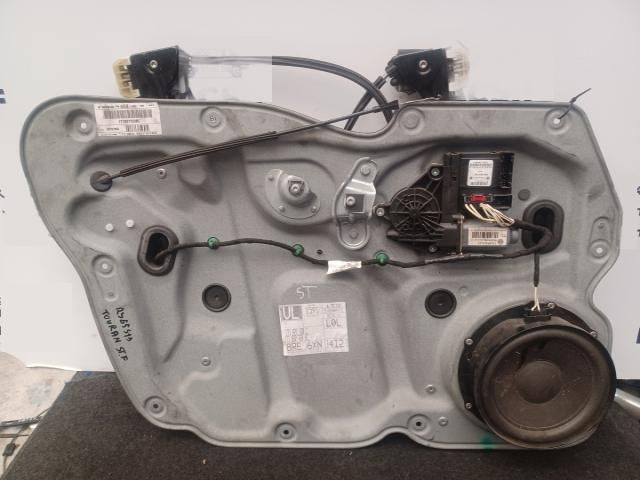 bontott VW TOURAN Bal első Ablakemelő Szerkezet (Elektromos)