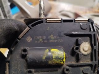 bontott VW TOURAN Bal első Ablaktörlő Motor