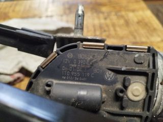bontott VW TOURAN Bal első Ablaktörlő Motor