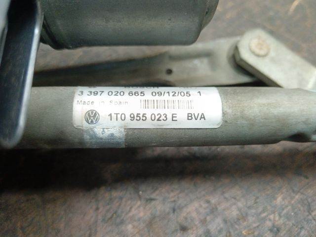 bontott VW TOURAN Bal első Ablaktörlő Szerkezet