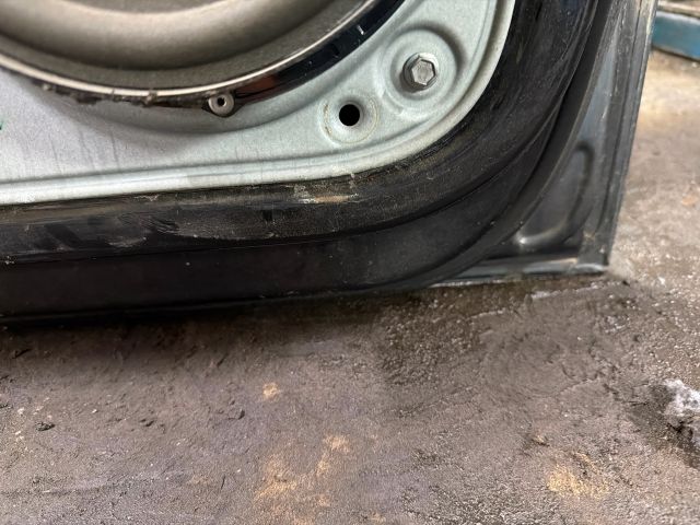 bontott VW TOURAN Bal első Ajtó (Részeivel)