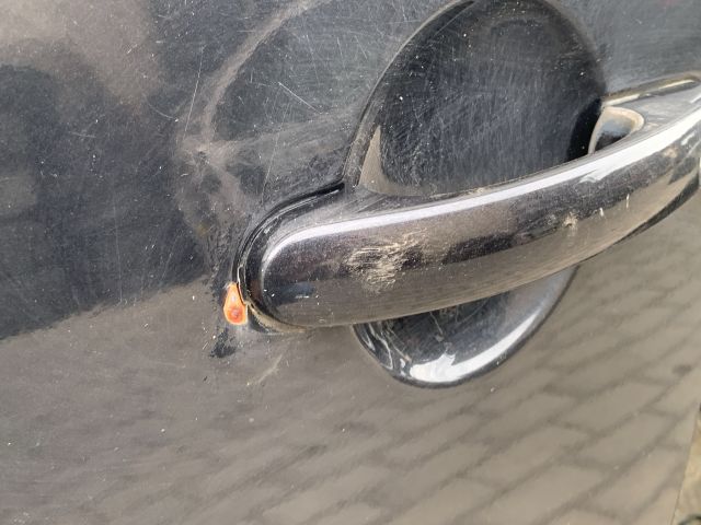 bontott VW TOURAN Bal első Ajtó (Üres lemez)