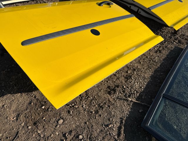 bontott VW TOURAN Bal első Ajtó (Üres lemez)