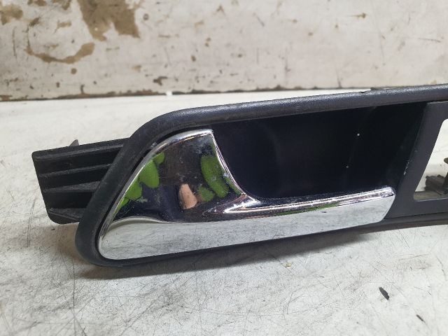 bontott VW TOURAN Bal első Belső Kilincs