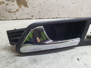 bontott VW TOURAN Bal első Belső Kilincs