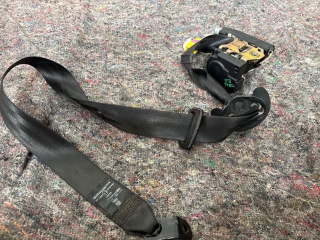 bontott VW TOURAN Bal első Biztonsági Öv