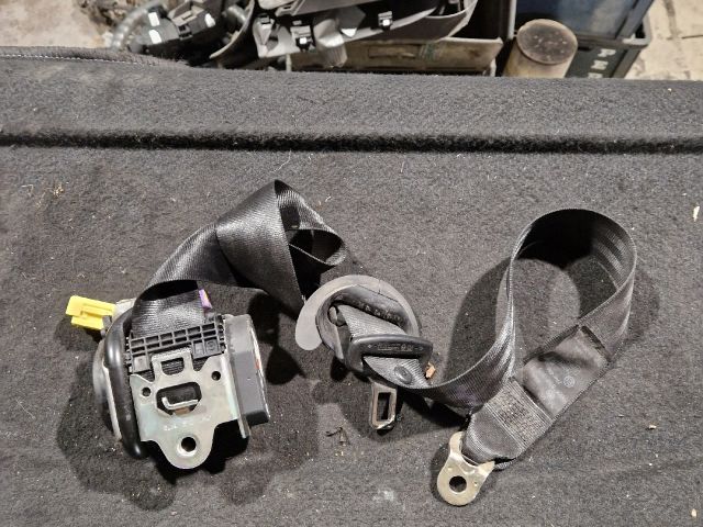 bontott VW TOURAN Bal első Biztonsági Öv