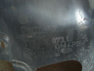 bontott VW TOURAN Bal első Dobbetét (Kerékjárati, Műanyag)