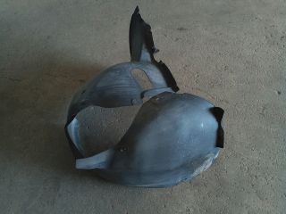 bontott VW TOURAN Bal első Dobbetét (Kerékjárati, Műanyag)