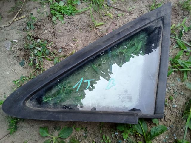 bontott VW TOURAN Bal első Fixüveg (Ajtóban)