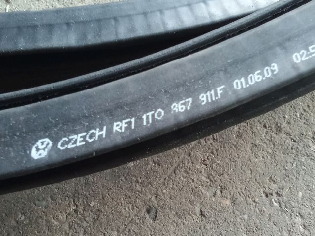 bontott VW TOURAN Bal első Gumikéder