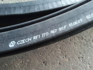 bontott VW TOURAN Bal első Gumikéder