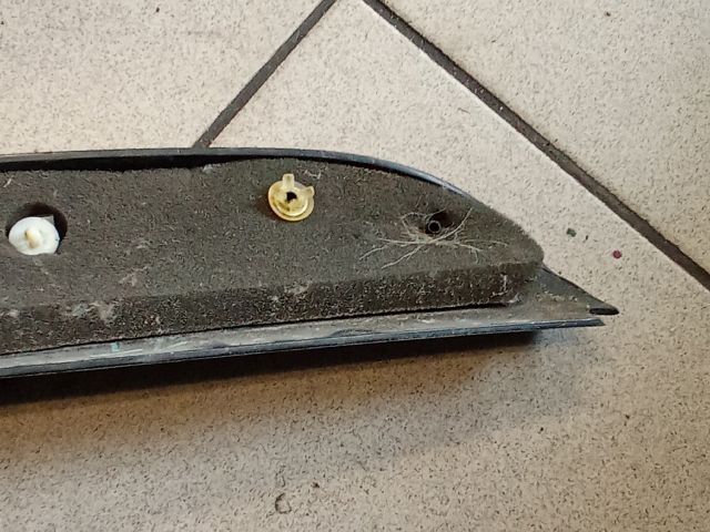 bontott VW TOURAN Bal első Hangszóró Burkolat