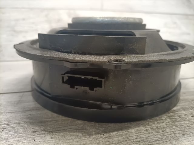 bontott VW TOURAN Bal első Hangszóró