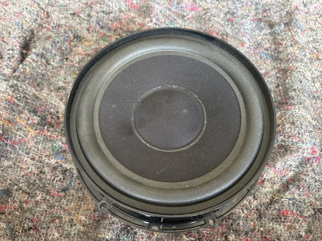 bontott VW TOURAN Bal első Hangszóró