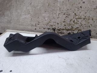 bontott VW TOURAN Bal első Lökhárító Tartó (Műanyag)