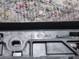 bontott VW TOURAN Bal első Lökhárító Tartó (Műanyag)