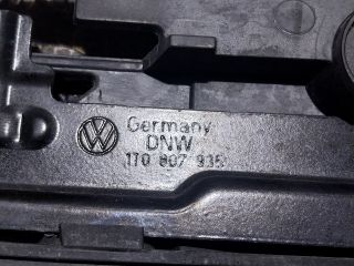 bontott VW TOURAN Bal első Lökhárító Tartó (Műanyag)