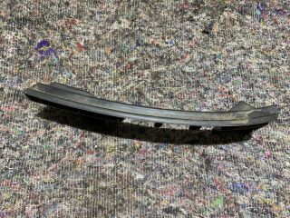 bontott VW TOURAN Bal első Lökhárító Tartó (Műanyag)