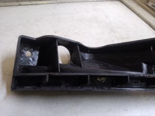 bontott VW TOURAN Bal első Lökhárító Tartó (Műanyag)