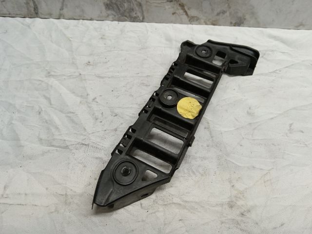 bontott VW TOURAN Bal első Oldal Lökhárító Tartó (Műanyag)