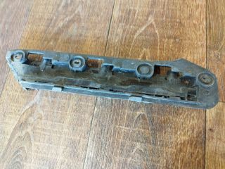 bontott VW TOURAN Bal első Oldal Lökhárító Tartó (Műanyag)