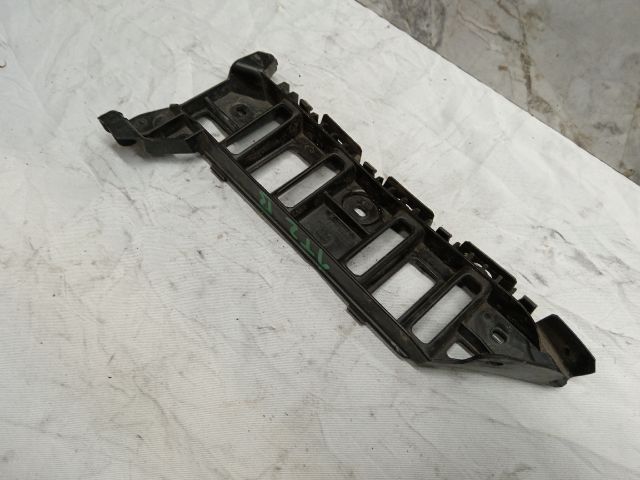 bontott VW TOURAN Bal első Oldal Lökhárító Tartó (Műanyag)