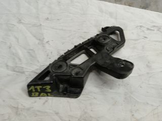 bontott VW TOURAN Bal első Oldal Lökhárító Tartó (Műanyag)