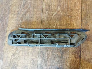 bontott VW TOURAN Bal első Oldal Lökhárító Tartó (Műanyag)