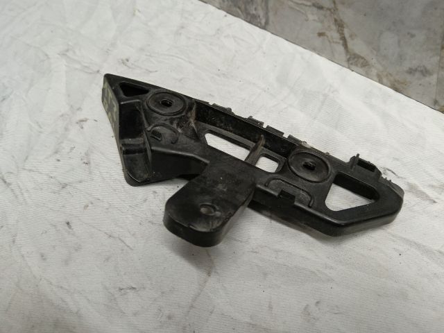 bontott VW TOURAN Bal első Oldal Lökhárító Tartó (Műanyag)